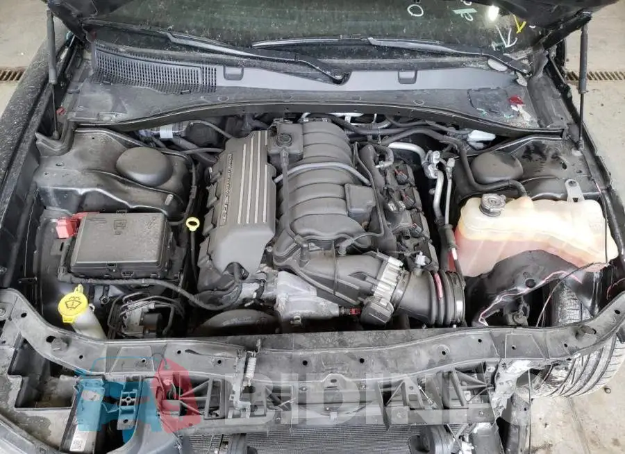 2C3CDXGJ8JH290501 Photo# 7