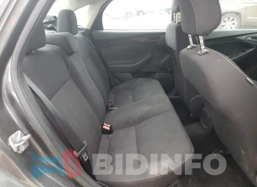 1FADP3E29GL378972 Photo# 6