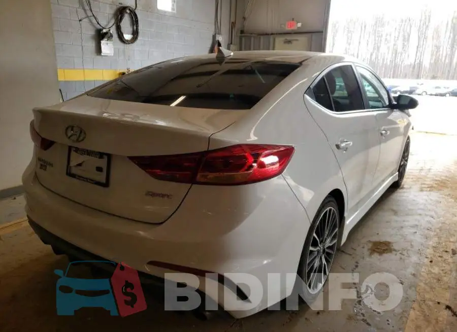 KMHD04LB9JU681335 Photo# 4