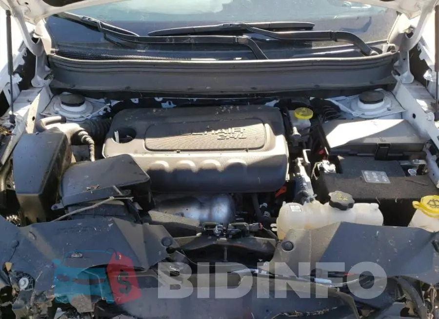 1C4PJLCB0KD265183 Photo# 7