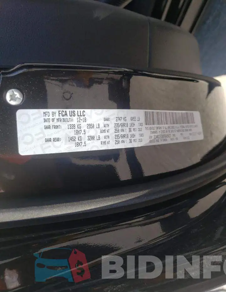 2C4RC1EGXKR609437 Photo# 10