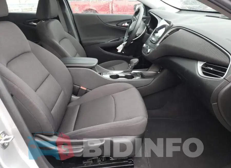 1G1ZD5ST2NF110612 Photo# 5