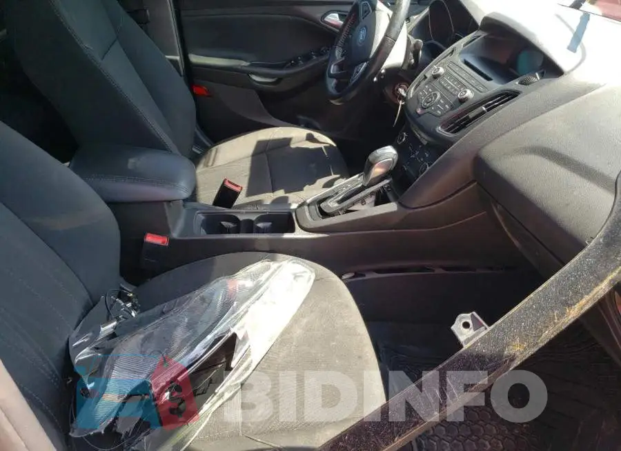 1FADP3F26GL229580 Photo# 5