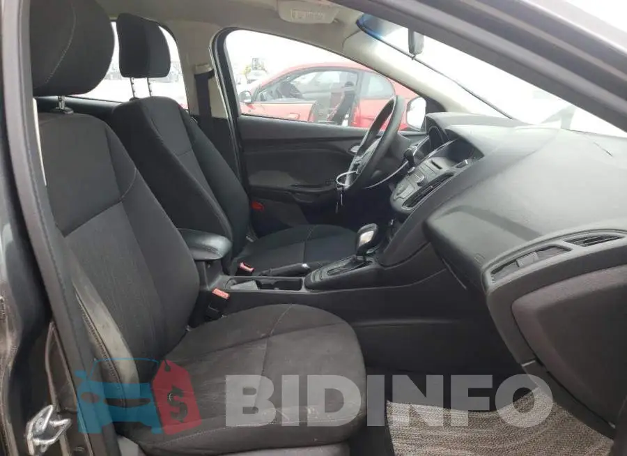 1FADP3F27HL282161 Photo# 5