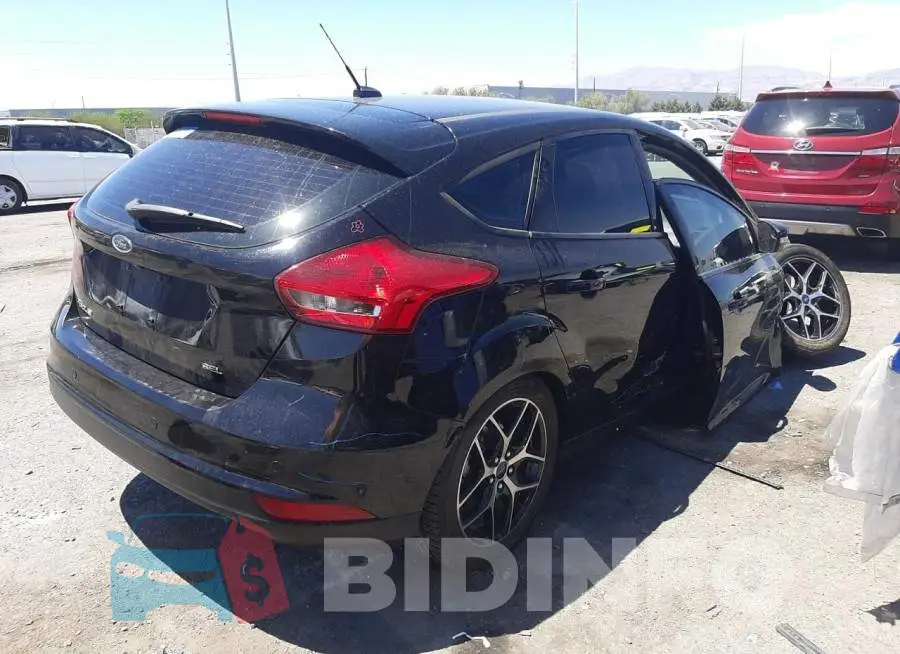 1FADP3M23HL319497 Photo# 4
