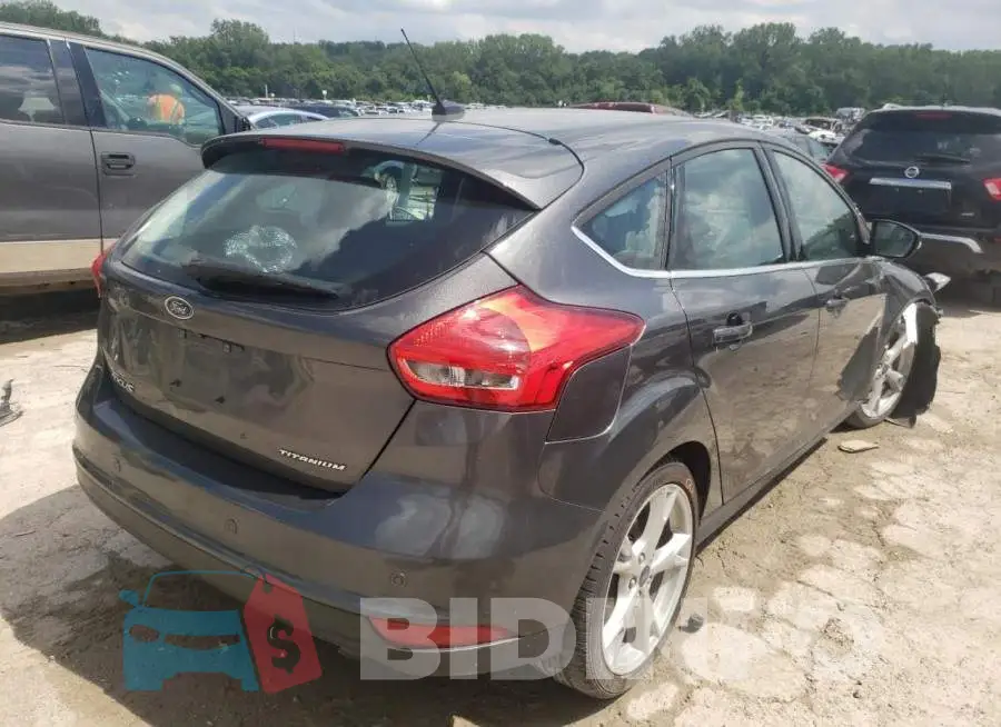 1FADP3N29GL282632 Photo# 4