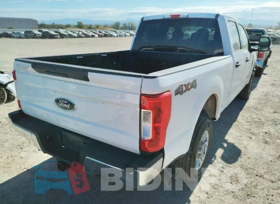 1FT7W2BT7JEB38123 Photo# 4