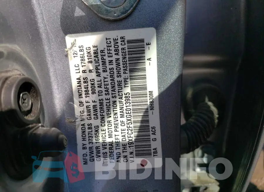 19XFC2F5XGE013985 Photo# 10