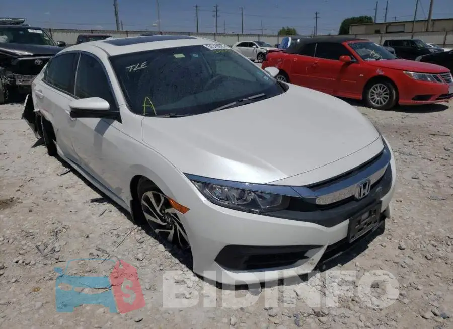 19XFC2F70HE038008 Photo# 1
