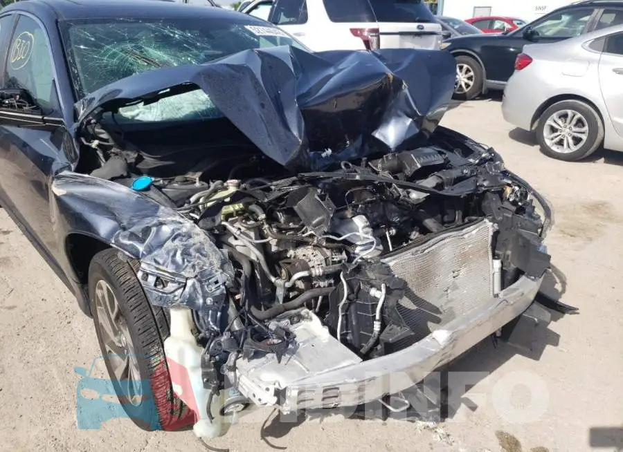 19XFC2F77GE097524 Photo# 9