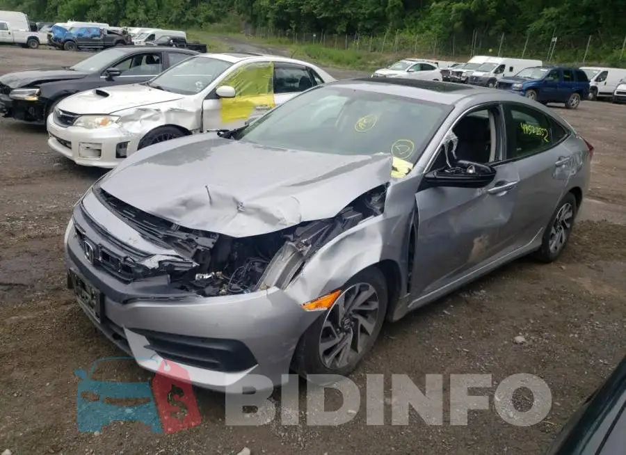 19XFC2F77GE240598 Photo# 2