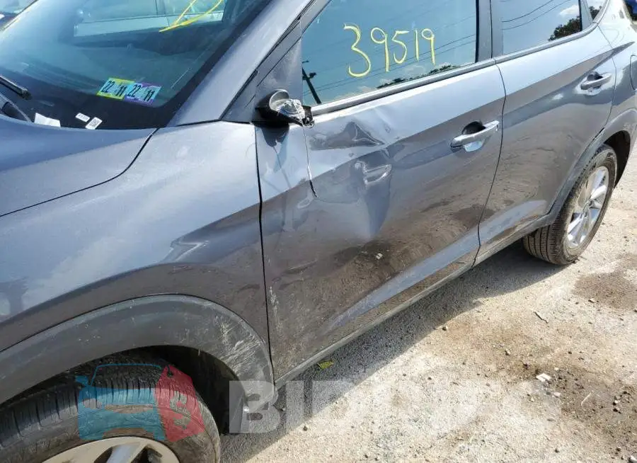 KM8J2CA46JU823992 Photo# 9