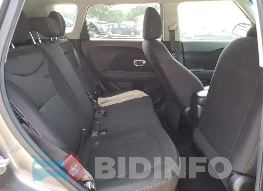 KNDJN2A23G7369924 Photo# 6