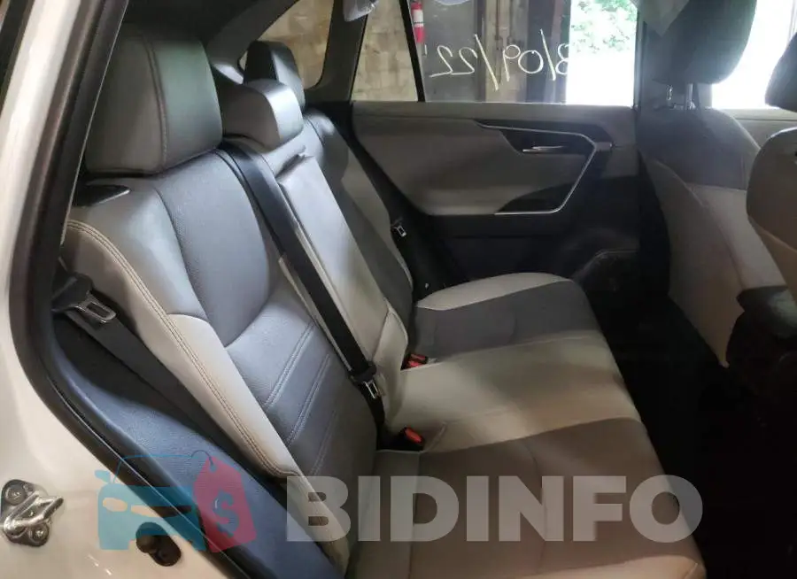 2T3D1RFV2MW151591 Photo# 6