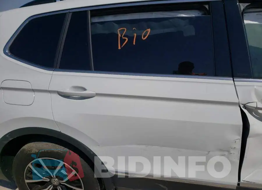 3VV3B7AX4MM007405 Photo# 6