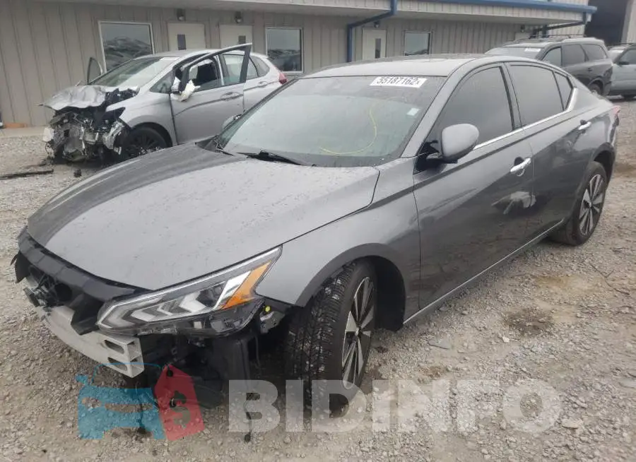 1N4BL4EV3KC158402 Photo# 2