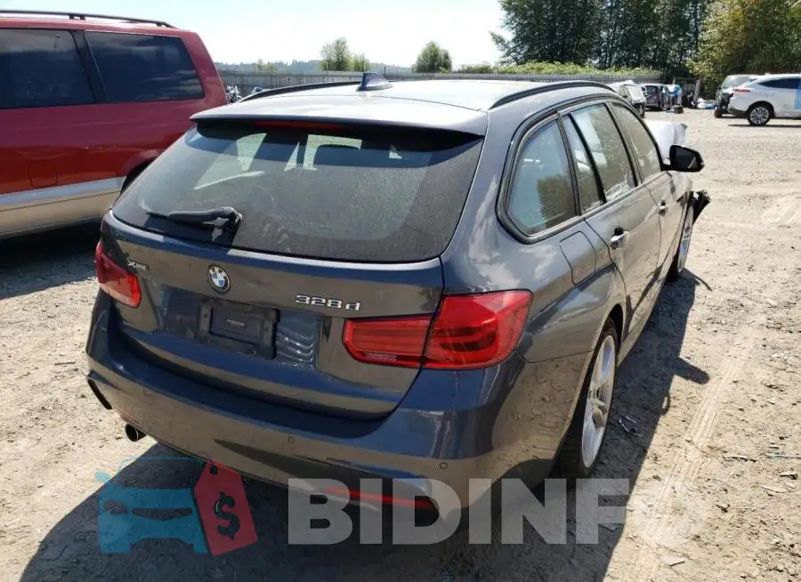 WBA8J1C5XGK458377 Photo# 4