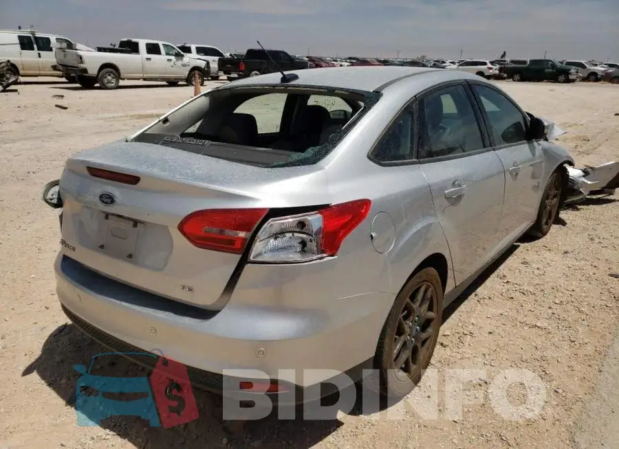 1FADP3F27GL320972 Photo# 4