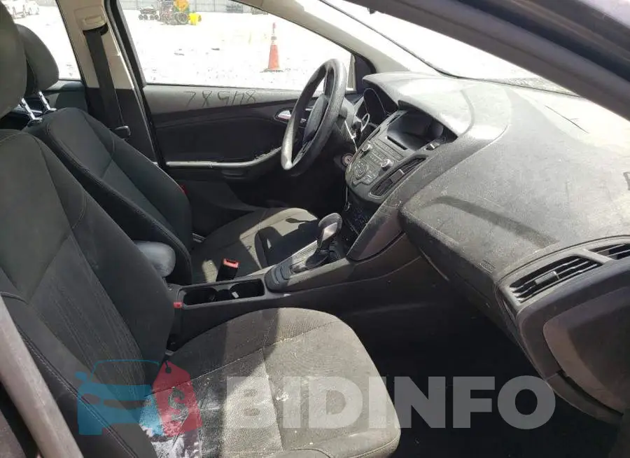1FADP3F2XHL286379 Photo# 5
