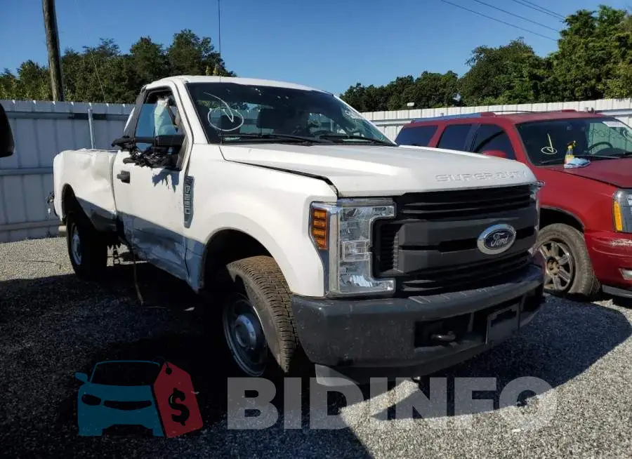 1FTBF2A65JEB24145 Photo# 1