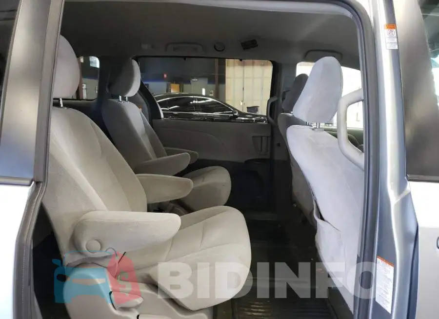 5TDJK3DC2GS130180 Photo# 6
