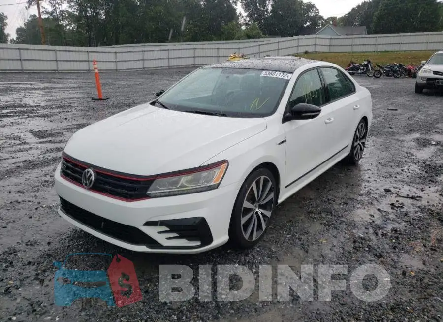 1VWJM7A31JC048954 Photo# 2