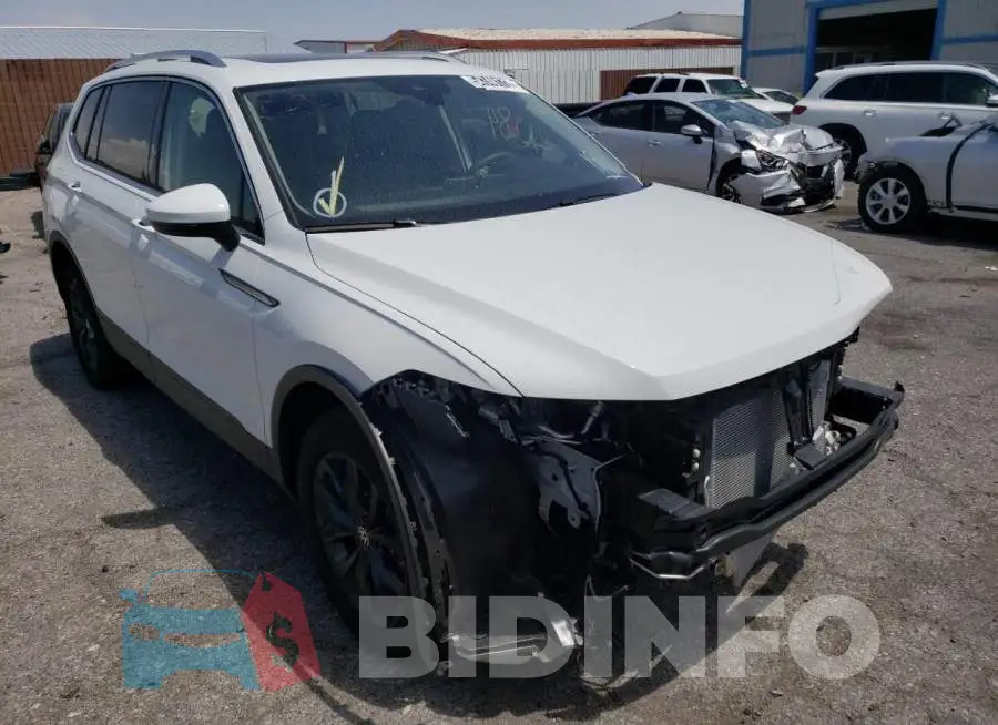 3VV3B7AX7NM090667 Photo# 1