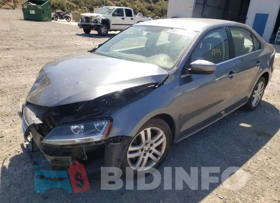 3VW2B7AJ2HM352568 Photo# 2