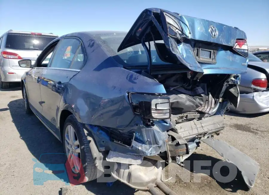 3VW2B7AJ5HM258989 Photo# 3