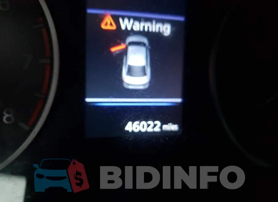 3N1AB8BV1LY280417 Photo# 8