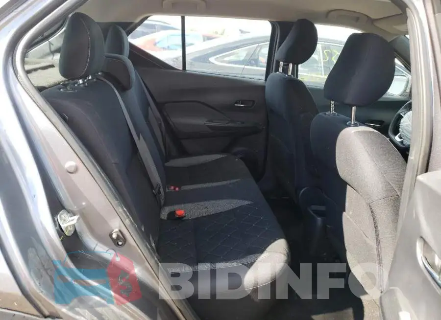 3N1CP5CU2JL535052 Photo# 6