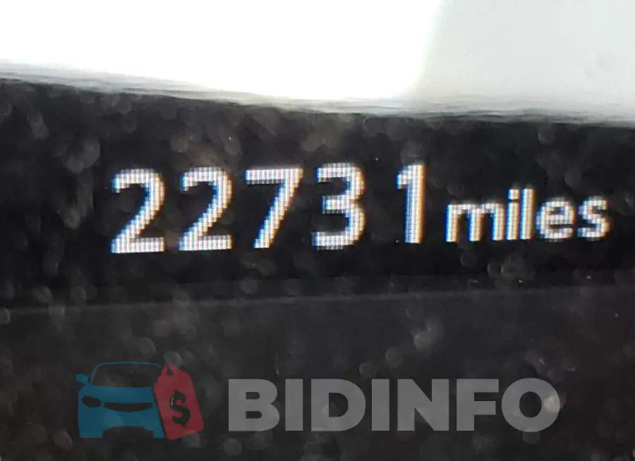 JN1BJ1CR4KW623257 Photo# 8