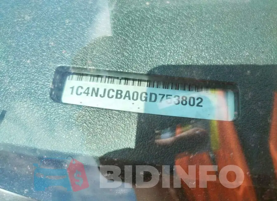 1C4NJCBA0GD753802 Photo# 10