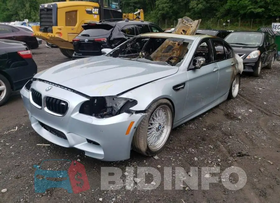 WBSFV9C52GD595887 Photo# 2