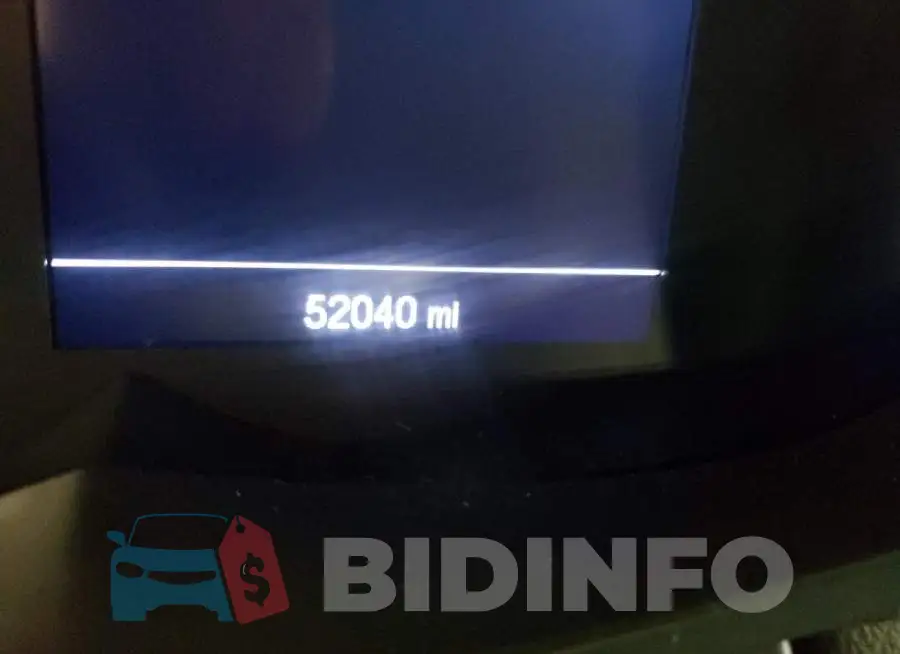 3GNCJLSB0KL282017 Photo# 8