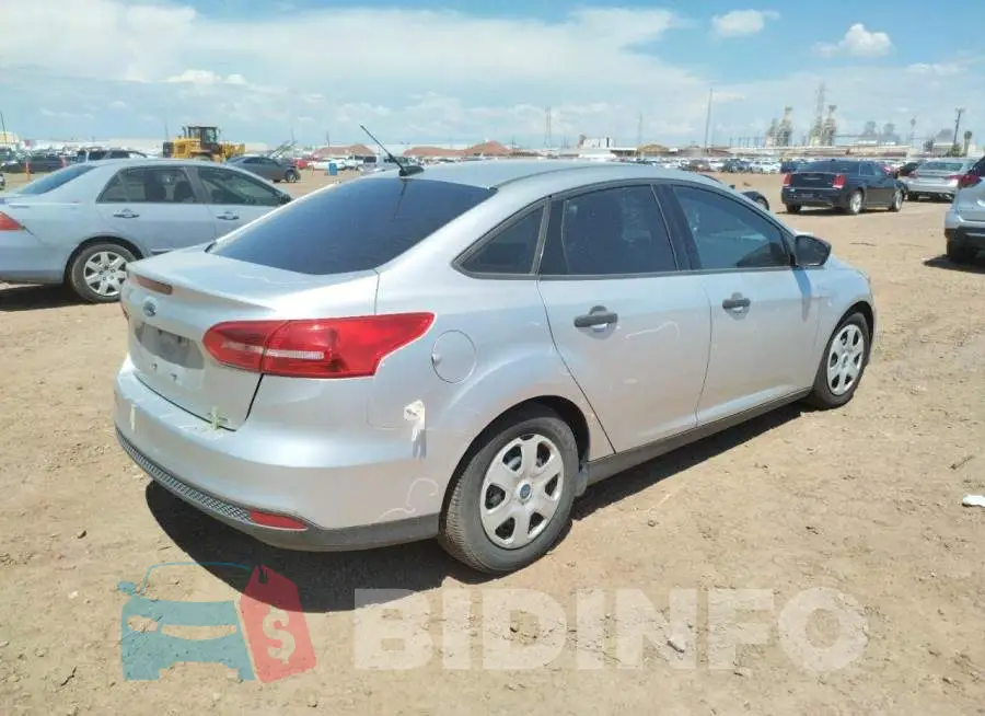 1FADP3E26GL212960 Photo# 4