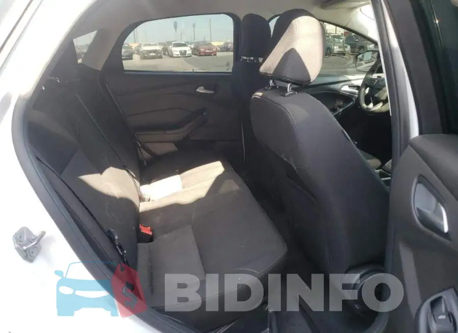1FADP3F2XHL334480 Photo# 6