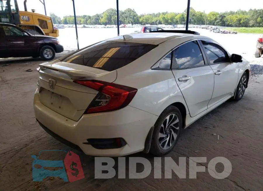 19XFC2F73HE003365 Photo# 4