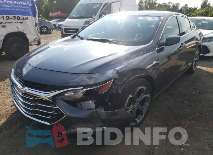 1G1ZD5ST8LF111521 Photo# 2