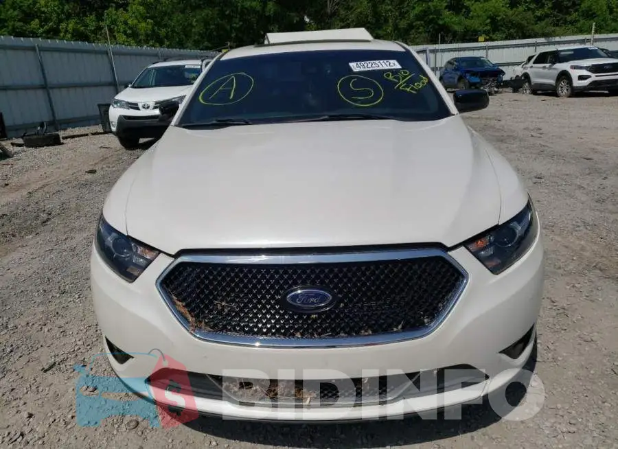 1FAHP2KTXJG108979 Photo# 9