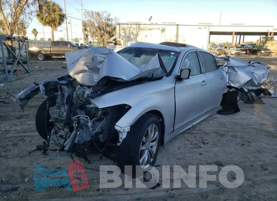 JN1BY1AR9HM770581 Photo# 2