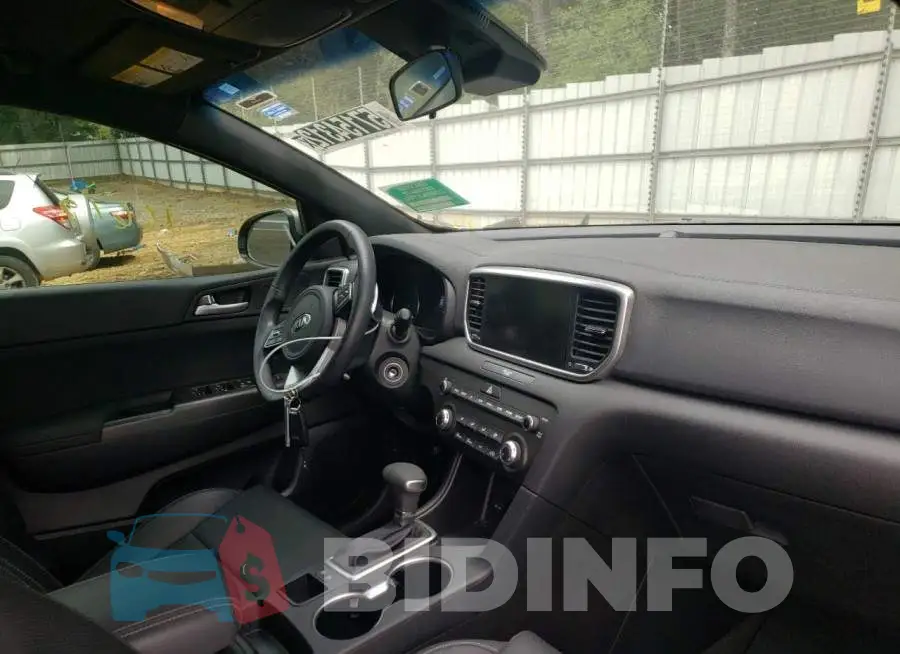 KNDP63AC5L7708988 Photo# 9