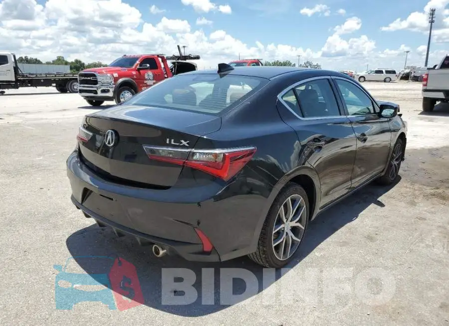 19UDE2F77MA002378 Photo# 4