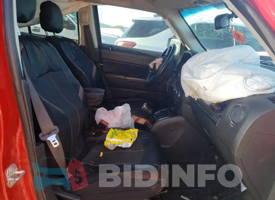 1C4NJPBA5GD775205 Photo# 5