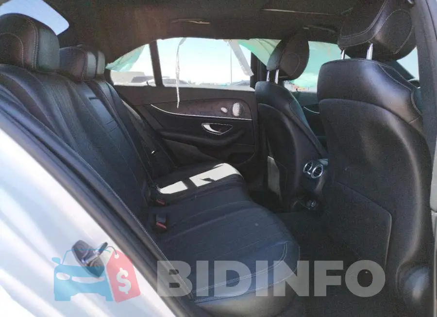 WDDZF4JB5HA039451 Photo# 6