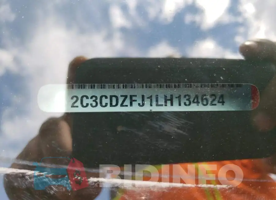 2C3CDZFJ1LH134624 Photo# 10