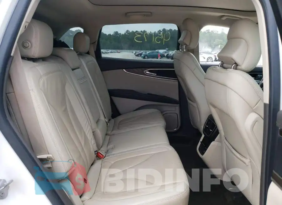 2LMPJ6LR6JBL20383 Photo# 6