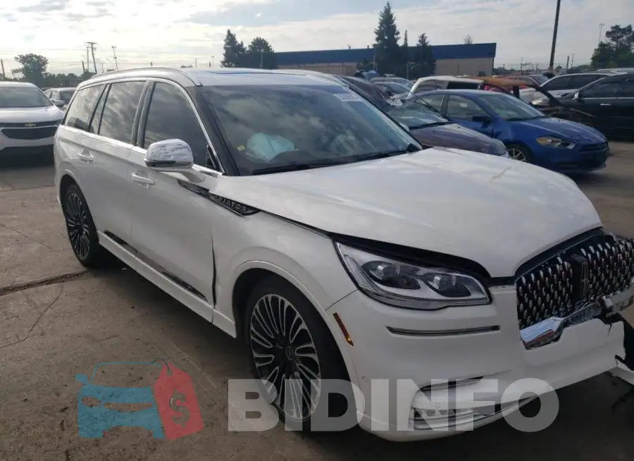 5LM5J9XC8LGL09372 Photo# 1