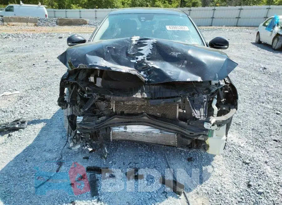 LYV402FK5GB112716 Photo# 9