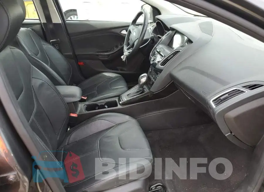 1FADP3J24HL238822 Photo# 6